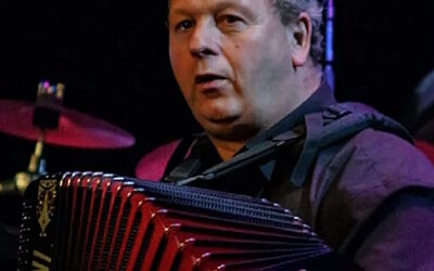Café Concert met accordeonist Piet Schmidt op 25 juli